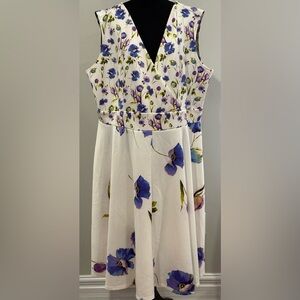 Gabby Skye 22W Floral White and Blue Women's Midi Dress Zipper Back 576